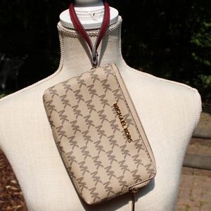 Michael Kors double pocket wristlet